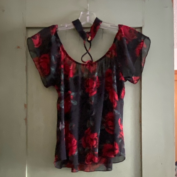 Floral Black and Red Women's Top - Picture 2 of 3